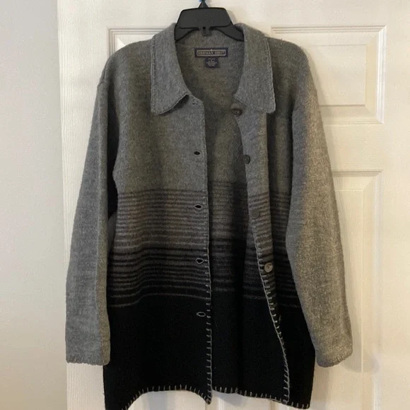 HERMAN & GEIST 100% wool Sweater size L excellent condition length 30/31” - Picture 1 of 12